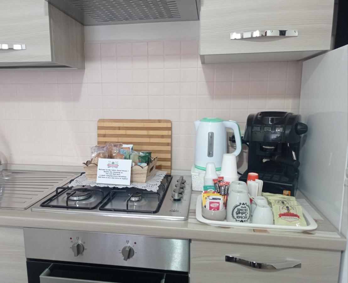 شقة Historical Center Valery Sweet House نابولي المظهر الخارجي الصورة